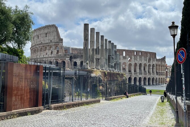 VIP Colosseum Underground and Ancient Rome Small Group Tour - Roman Forum finish: ruins, power, and a last look with context