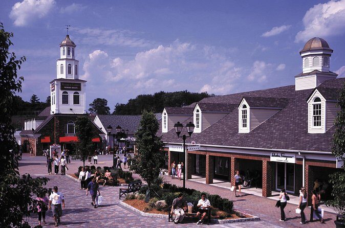 VIP Private Trip to Woodbury Common Premium Outlets - FAQ
