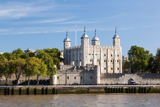 VIP Tower of London and Crown Jewels Tour with Private Beefeater Meet & Greet - Final Thoughts: Who Will Love This Tour?