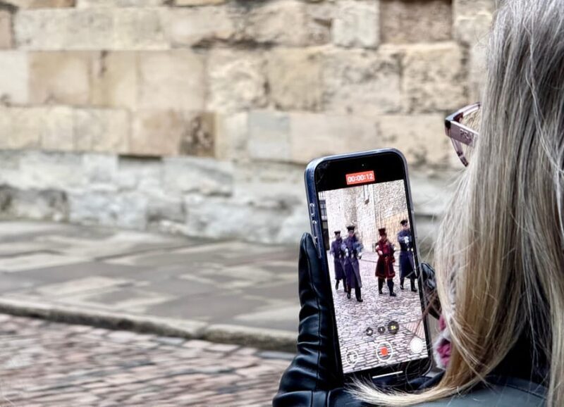 VIP Tower of London Beefeater Meet & Greet and Royal London - The Experience in Detail