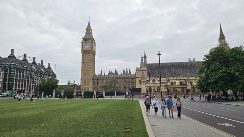 VIP Westminster Abbey & Upper Gallery and Buckingham Palace - Key Points