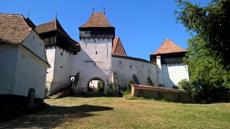 Viscri Saxon village, Extinct Volcano and Emerald Lake - Why This Tour Works for Different Travelers