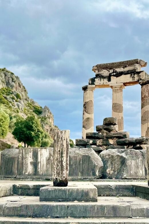 Visit Delphi & Meteora Monasteries Full Day Private Trip - An Introduction to Greece’s Timeless Landmarks
