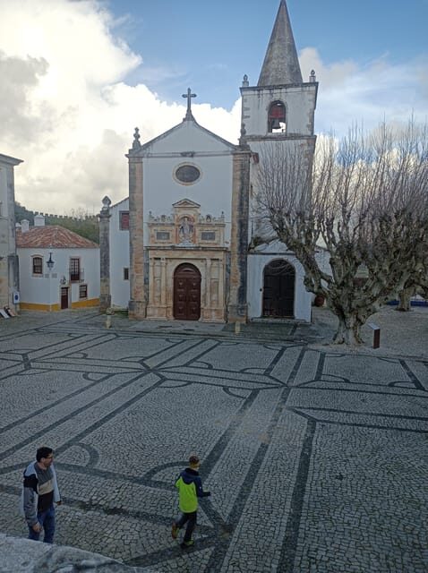 Visit Fátima, Nazaré and Óbidos - The Experience from Travelers’ Perspectives