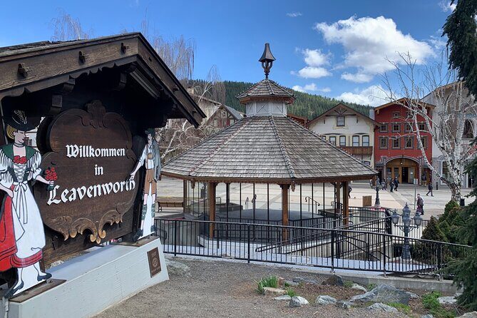 Visit Leavenworth on a guided Cascades and Snoqualmie Falls Tour - Setting the Scene: What to Expect from the Tour