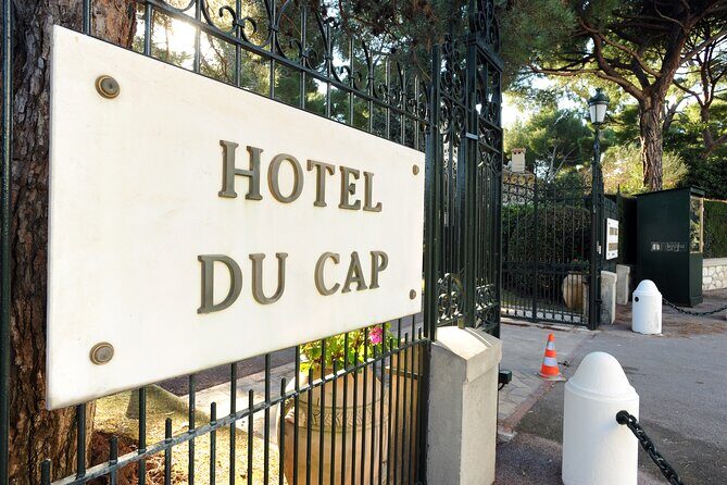 Visit of Antibes Juan-Les-Pins by convertible bus - FAQs