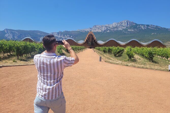 Visit of Marques de Riscal & Boutique Winery from Bilbao - Transportation and Timing