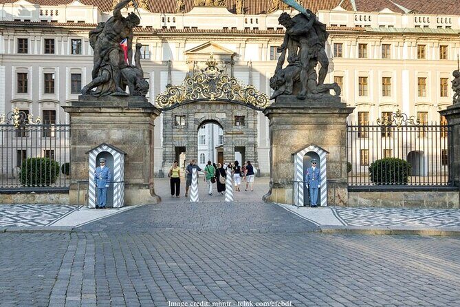 Visit Prague Castle & Lobkowicz Palace: Private Half-Day Tour - Is This Tour Right for You?