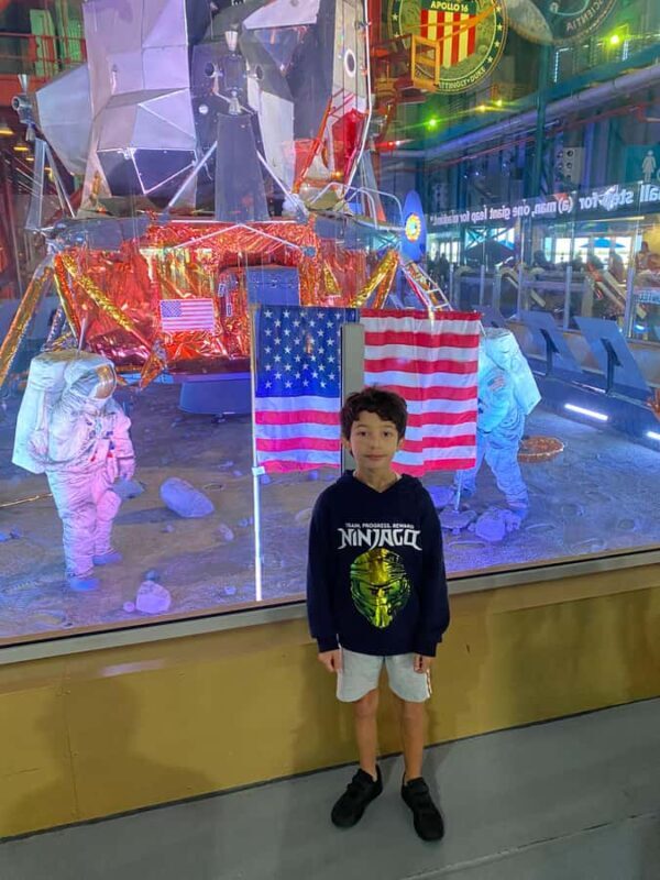 Visit the Kennedy Space Center in French from Orlando - FAQs