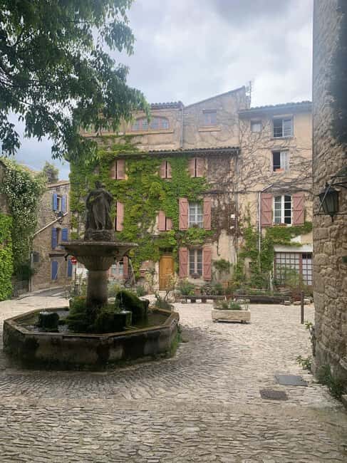 Visit the most beautiful villages of the Luberon in Provence by minibus! - The Practical Side: Price, Duration, and What’s Included