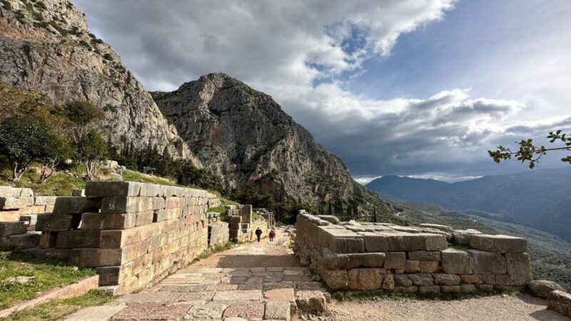 Visit Thermopylae & Delphi Navel of Earth Private Tour 8H - An Overview of What You Can Expect