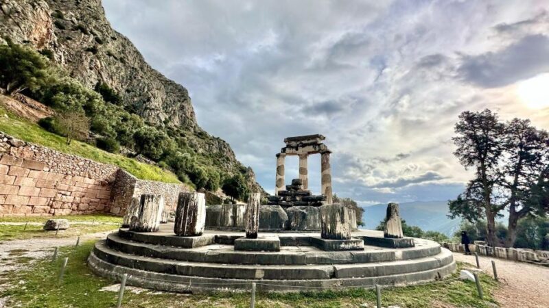 Visit Thermopylae & Delphi Navel of Earth Private Tour 8H - Stepping Back into History: Thermopylae