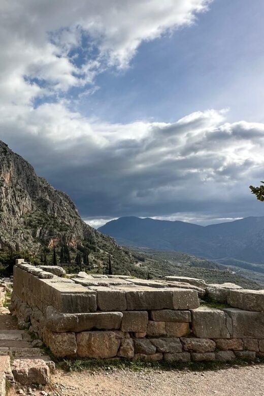 Visit Thermopylae & Delphi Navel of Earth Private Tour 8H - Transportation, Timing, and Comfort