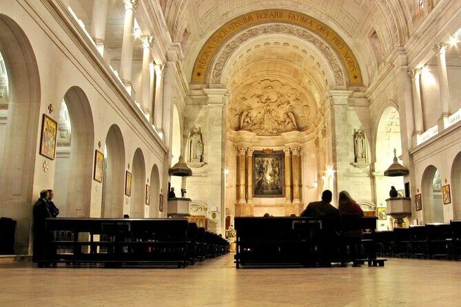 Visit to Fatima, Battle, Nazareth and Óbidos Private Full Day Tour - FAQs