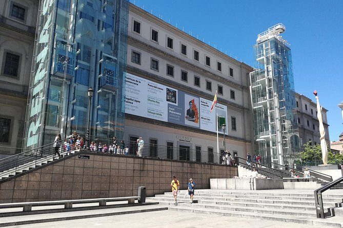 Visita privada en el Museo Reina Sofía con Entrada y Guía - What to Expect During the Tour