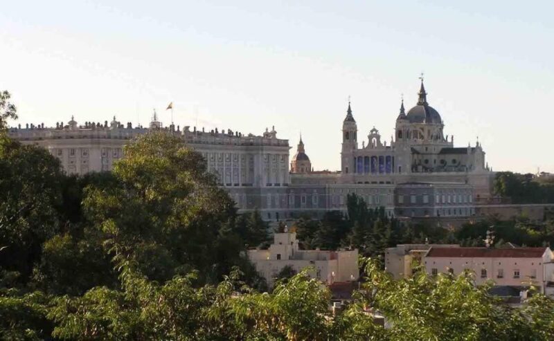 Visita VIP Palacio Real y citytour, Madrid al completo - Key Points