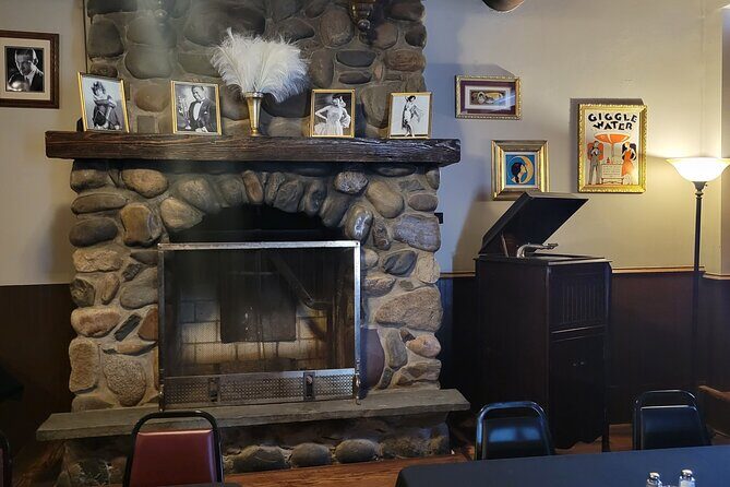 Vito's Vault Chicago finest dinner theatre speakeasy - What Could Be Better