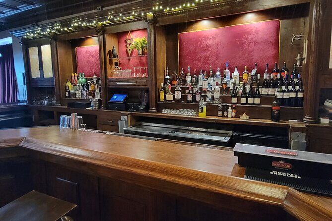 Vito's Vault Chicago finest dinner theatre speakeasy - Who Is It Best For?