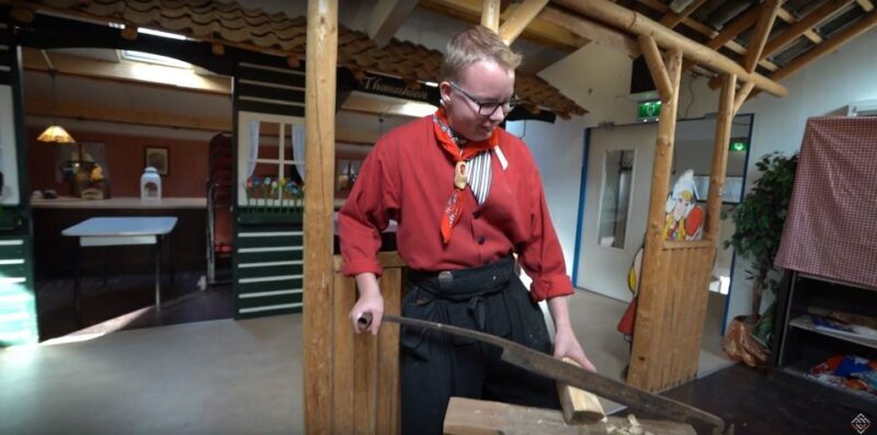 Volendam: 2-Hour Clogmaking Workshop and Cheese Tour - A Practical Look at the Volendam Clogmaking and Cheese Tour