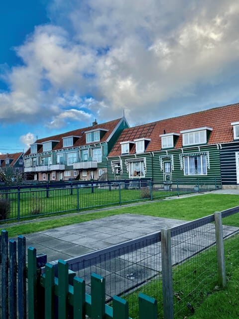 Volendam: Bike Rental including Highlights-Routes - Practical Tips for Making the Most of Your Ride