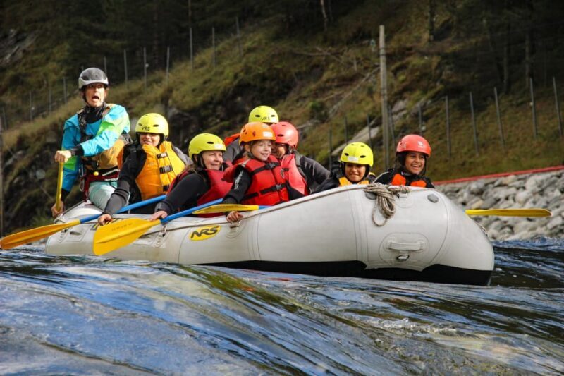Voss: Family Rafting on the Vosso River - An In-Depth Look at the Voss Family Rafting Experience