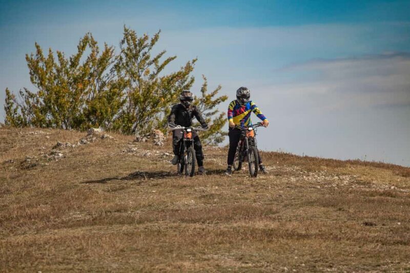 Vrachanski Balkan: 3 hours of adrenaline with surron bikes - Key Points