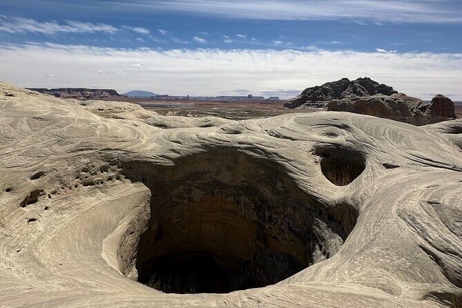 Wahweap Potholes private Kayaking and Hike at Lake Powell - An In-Depth Look at Wahweap Potholes Kayaking and Hike