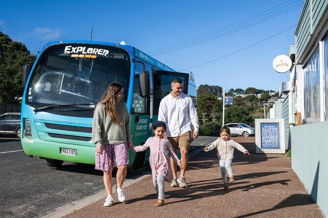 Waiheke Island Hop-On Hop-Off Explorer Bus - Exploring Waiheke Island with Comfort and Flexibility