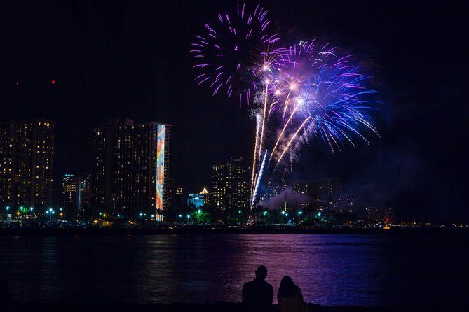 Waikiki Fireworks Dinner Cruise: Sail & Sparkle on Friday Nights - What Do Travelers Say?