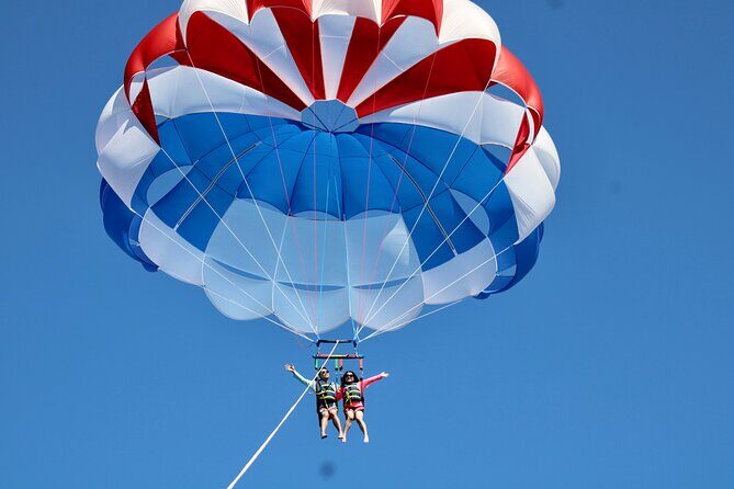 Waikiki Xtreme Parasailing - Key Points