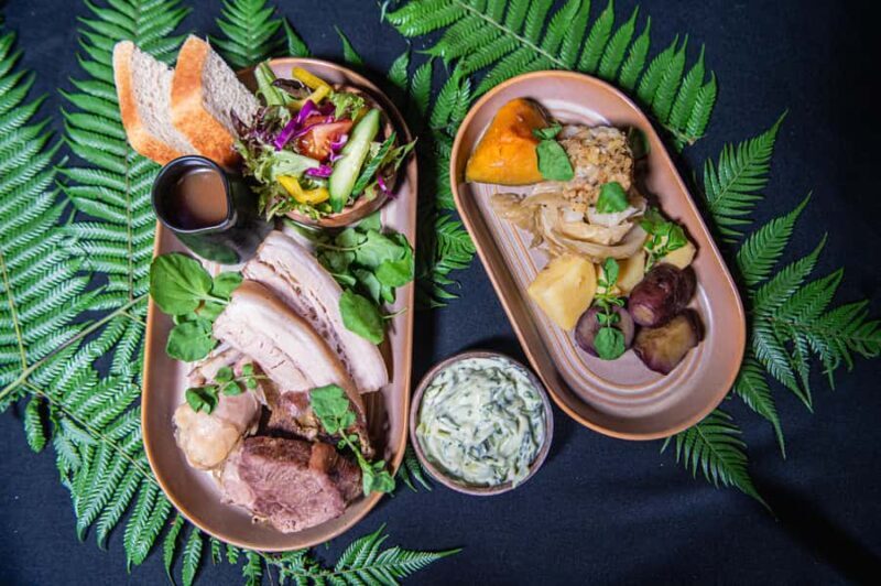 Waitangi: Treaty Grounds Hng and Concert Combo Pass - Exploring the Experience