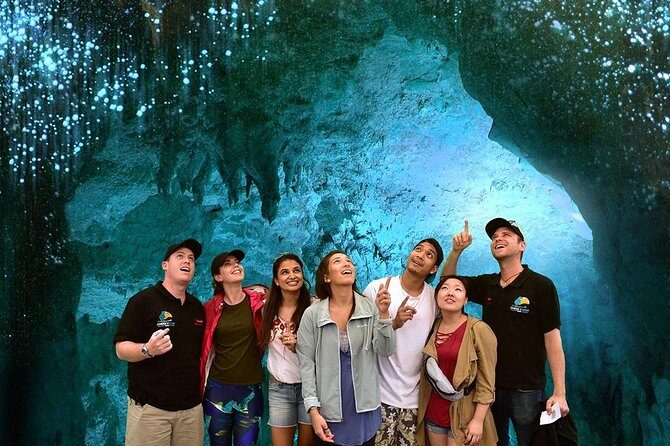 Waitomo Caves & Hobbiton Small Group Tour inc Lunch from Auckland - FAQs