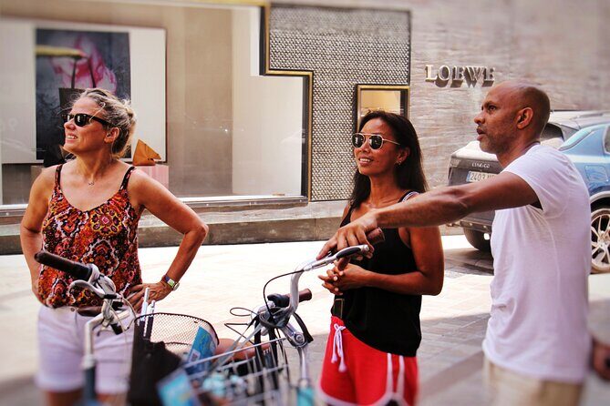 Walk or Bike- tour with Professional photoshoot - An In-Depth Look at the Valencia Tour