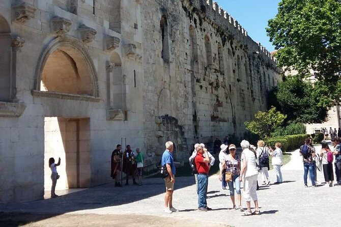 Walk through Split with an archeologist - Why choose this archeologist-led walk in Split?