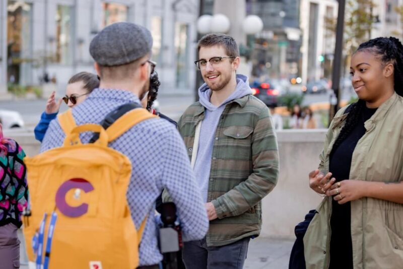 Walkin' with Colin: Chicago Tour du Jour - FAQ