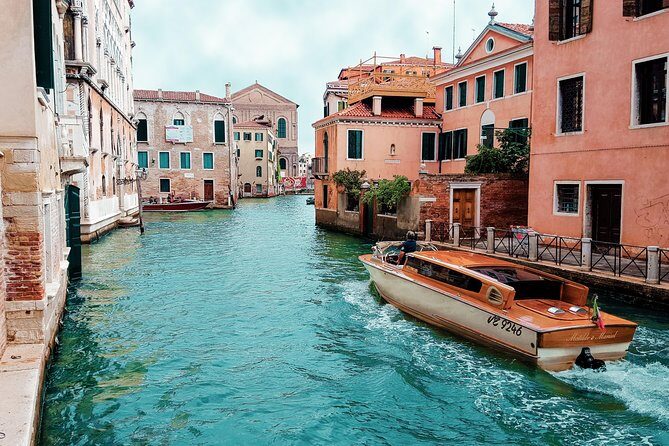 Walking in Venice Off-the-beaten Track - FAQs