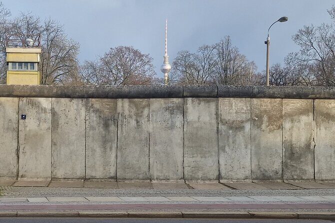 Walking on the Wall: 3-Hour Tour in Berlin - A Walk Through Berlin’s Wall History