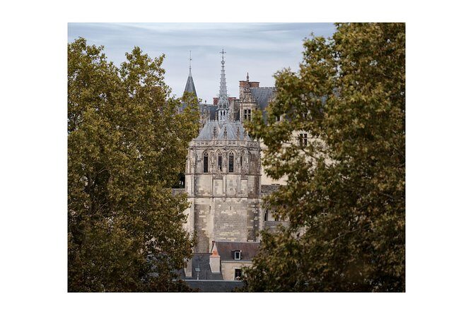 Walking Photography Tour of Amboise conducted in English - FAQ