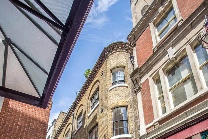 Walking Tour and Tasting at Indian Restaurant in London - Who Should Consider This Tour?