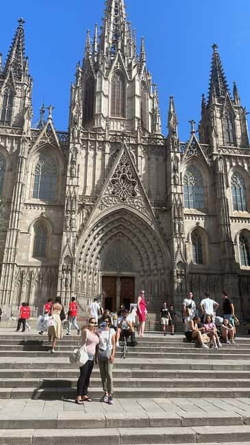 Walking Tour Gothic Quarter & Historic Center of Barcelona - Exploring Barcelona’s Gothic Quarter & Historic Center: An Honest Look