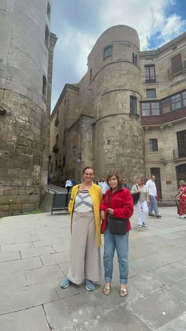 Walking Tour Gothic Quarter & Historic Center of Barcelona - Authentic Experiences & What Travelers Say