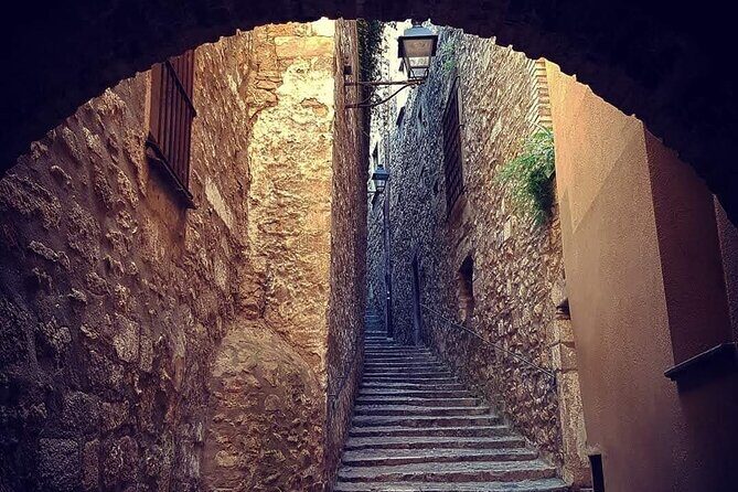 Walking Tour in Girona History and Gastronomy with Tasting - The Full Experience: Walking Through Girona’s Streets and Stories