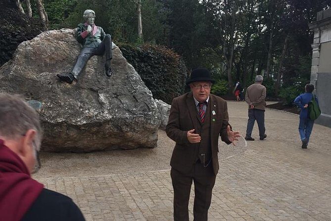 Walking tour in Merrion Square Park - Dublin Rogues Tour - Key Points