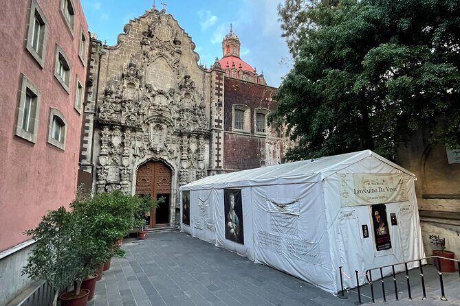 Walking Tour in Mexico City for Exploring their Cultural Heritage - The Palacio Nacional
