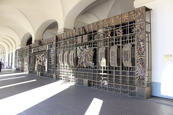 Walking Tour in small groups in English - Frequently Asked Questions