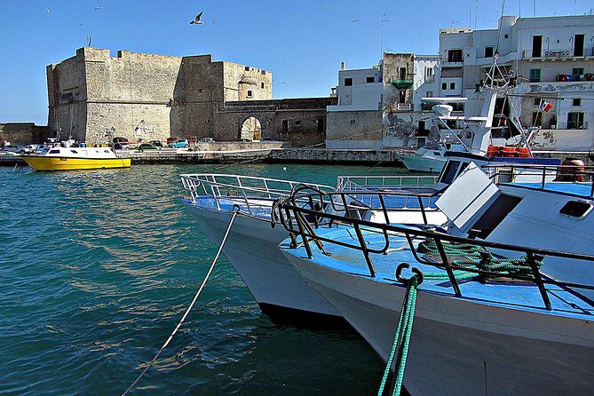 Walking tour in the wonderful Monopoli: Nice cosy Italian old town - The Itinerary: What You’ll See and Do