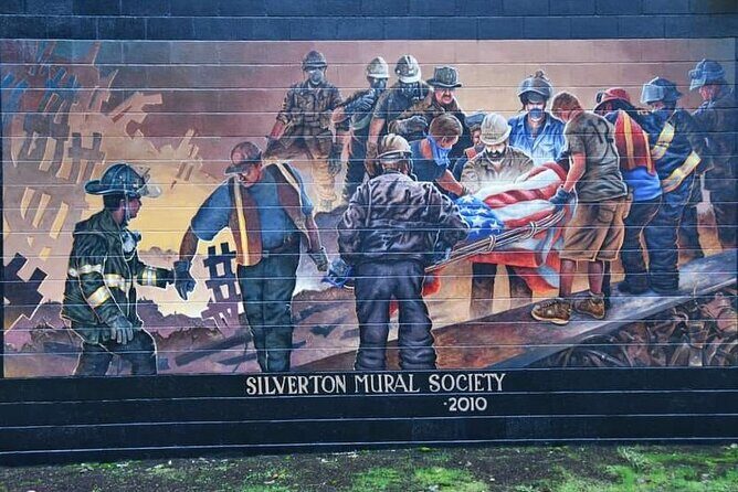 Walking Tour of Beautiful Silverton Murals - Key Points
