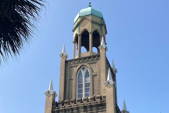 Walking Tour of Savannah's Must-See Sights - Authentic Insights and Stories