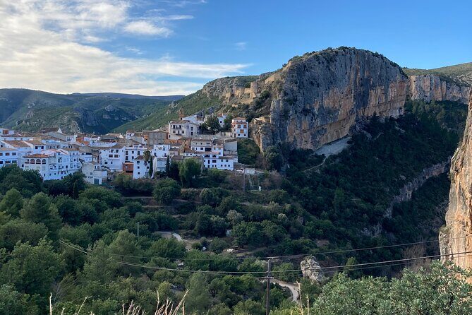 Walking Tour of the Hanging Bridges of Canyon de Turia and Chulilla Village - An In-Depth Look at the Tour