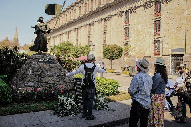 Walking tour of the historic center GDL and Orozco murals - Start at Plaza de Armas and the Historic Center